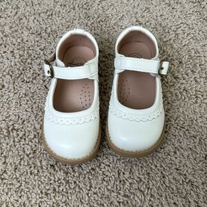 Scalloped Mary Jane’s